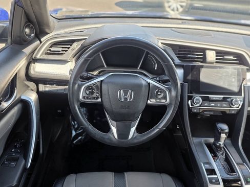 Used 2016 Honda Civic Touring image 17