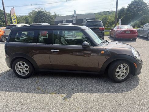 Used 2014 MINI Cooper Clubman FWD image 5