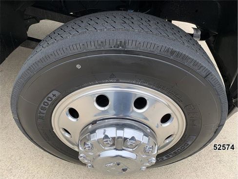 Used 2022 RAM 4500 Tradesman w/ Chrome Appearance Group RWD image 18