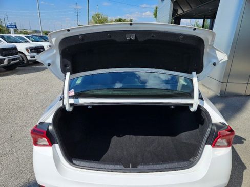 Used 2023 Kia K5 LXS image 11