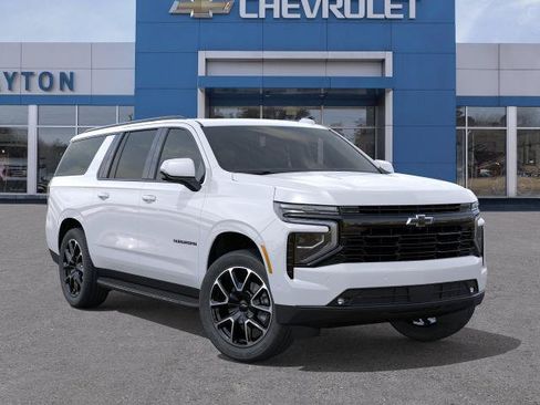New 2026 Chevrolet Suburban RST w/ Comfort Package AWD/4WD image 30