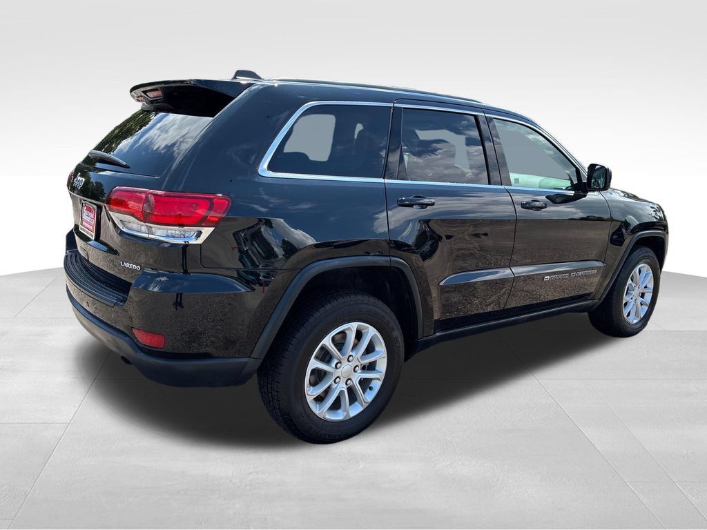 Used 2022 Jeep Grand Cherokee Laredo E w/ Security & Convenience Group AWD/4WD image 5