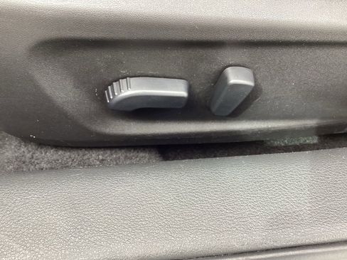 Used 2025 Nissan Altima 2.5 SV image 15