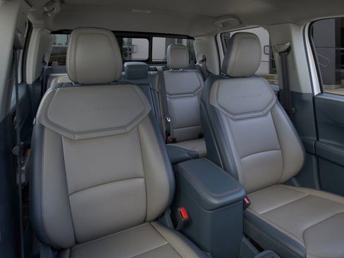New 2026 Ford Maverick Lariat w/ 4K Tow Package image 10