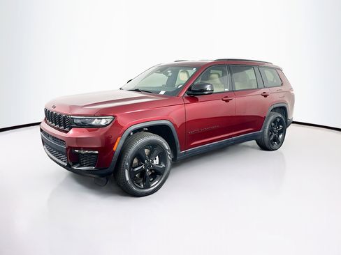 Used 2023 Jeep Grand Cherokee L Limited w/ Black Appearance Package image 3