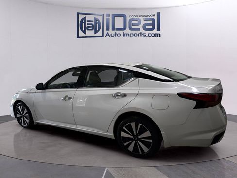 Used 2019 Nissan Altima 2.5 SL AWD/4WD image 3