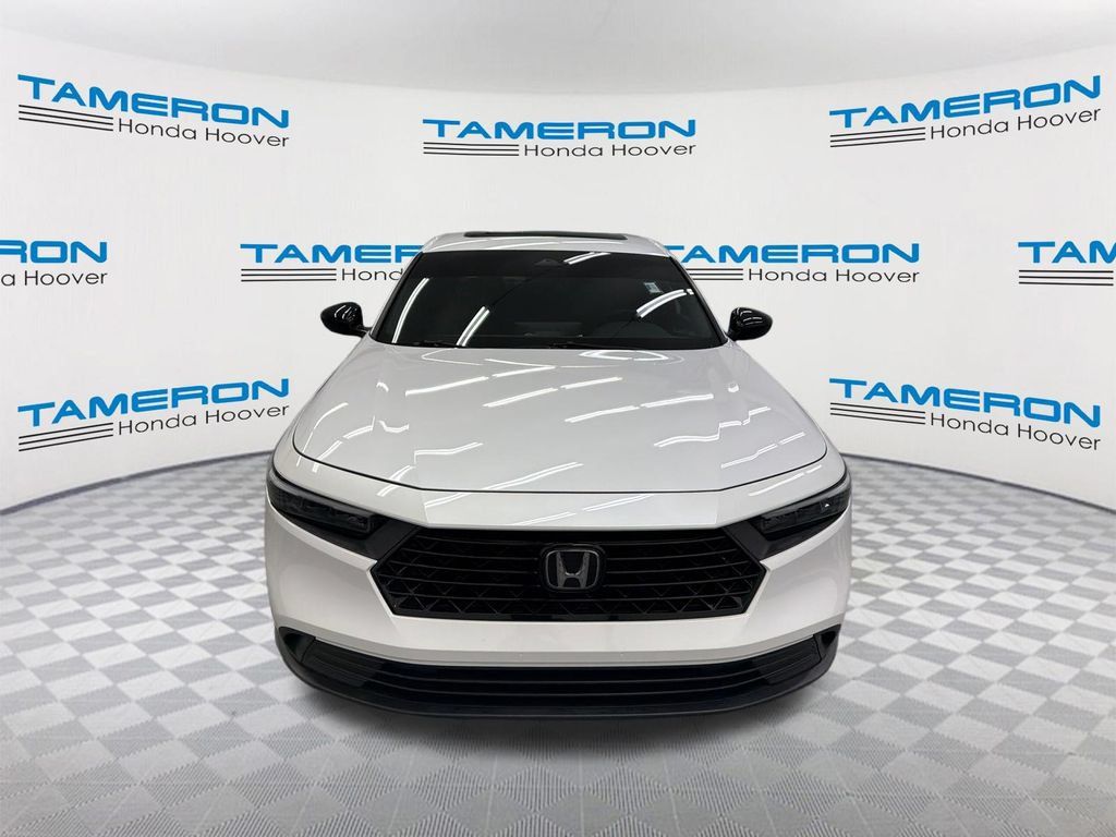 Used 2023 Honda Accord Sport image 8