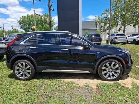 Used 2020 Cadillac XT4 Premium Luxury w/ Cold Weather Package FWD image 7