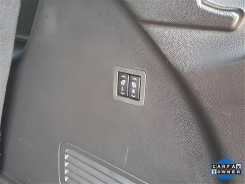 Used 2024 Buick Enclave Premium image 23