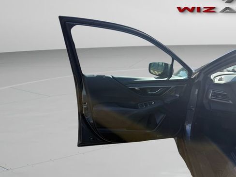 Used 2020 Subaru Outback Limited image 16