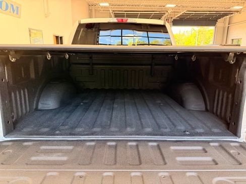 Used 2019 Ford F150 XLT w/ Equipment Group 302A Luxury AWD/4WD image 8