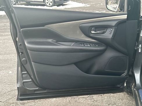 Used 2018 Nissan Murano SL w/ Moonroof Package image 11