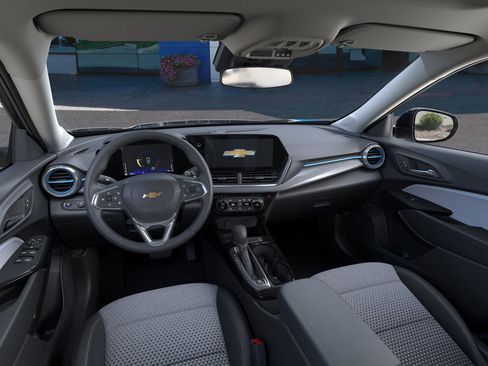 New 2026 Chevrolet Trax LT w/ Sunroof Package image 46