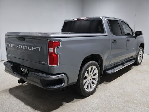 Used 2021 Chevrolet Silverado 1500 Custom w/ Safety Confidence Package image 2