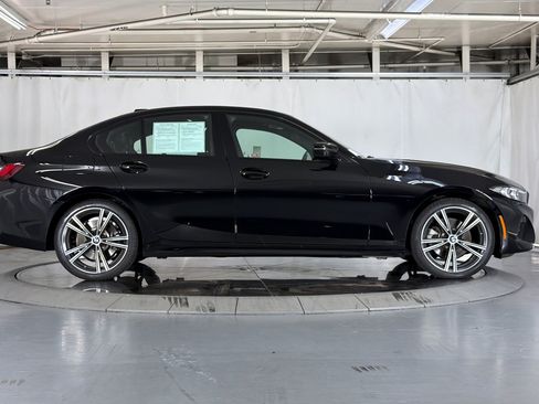 Used 2023 BMW 330i Sedan w/ Driving Assistance Package RWD image 8