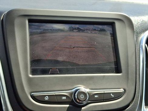 Used 2022 Chevrolet Equinox LT AWD/4WD image 19