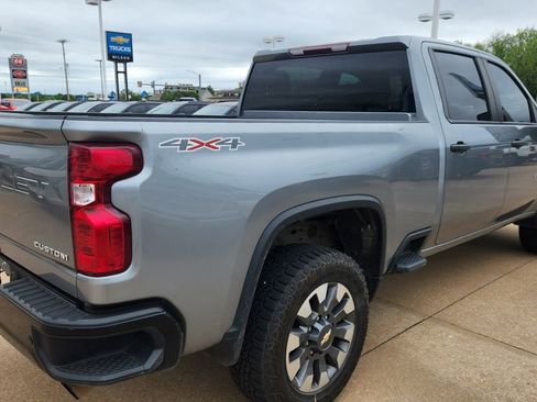 Used 2024 Chevrolet Silverado 2500 Custom w/ Custom Value Package AWD/4WD image 3