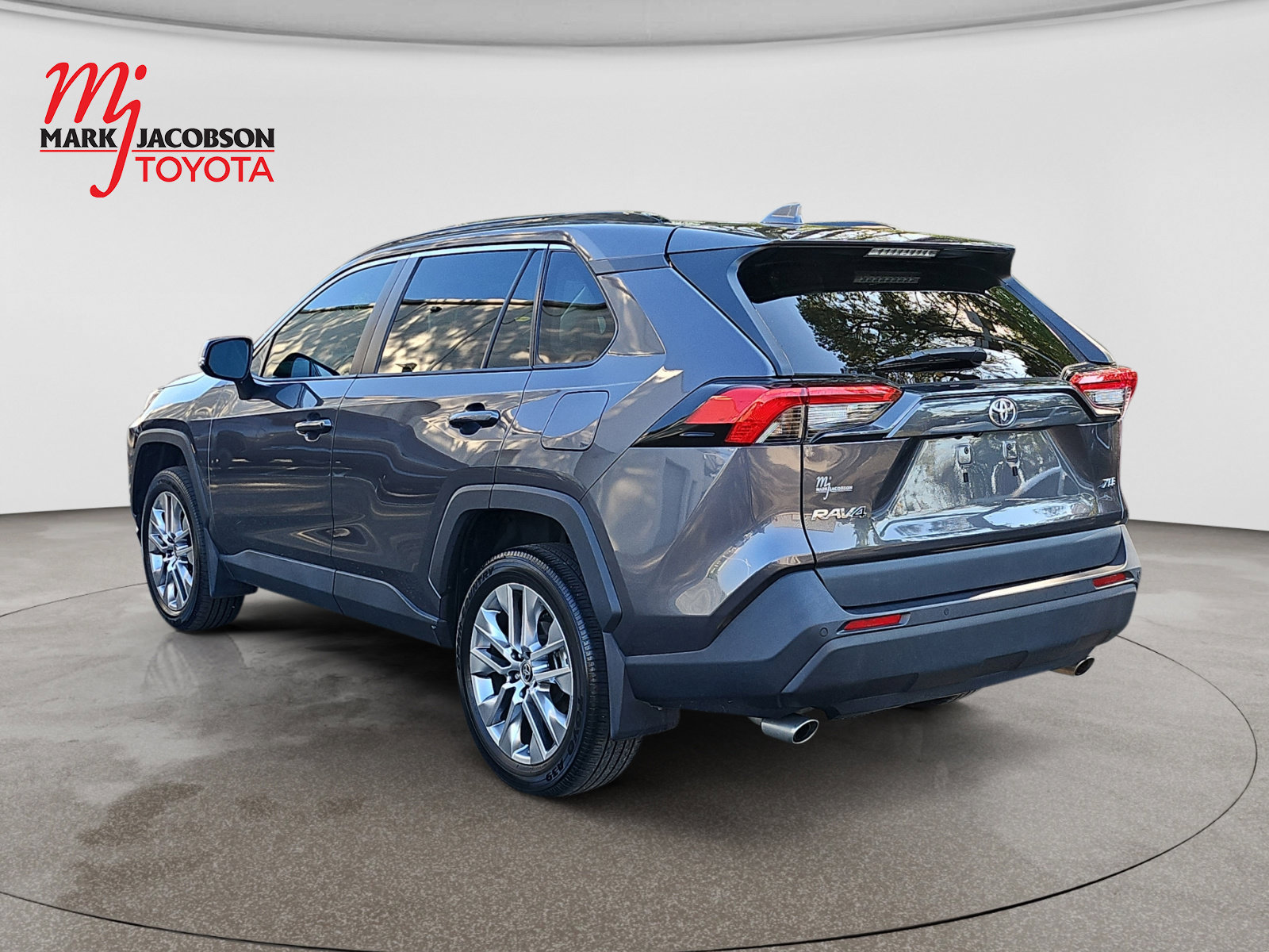 Used 2024 Toyota RAV4 XLE Premium w/ Weather Package FWD image 15