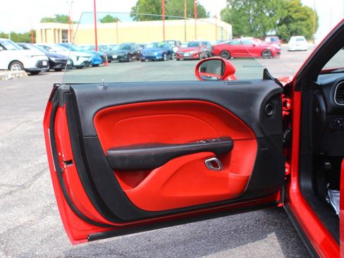 Used 2019 Dodge Challenger R/T Scat Pack w/ Shaker Package RWD image 14