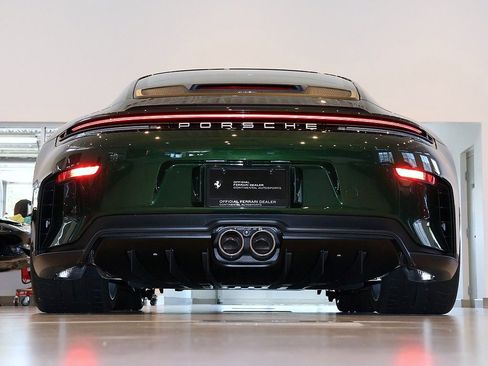 Used 2026 Porsche 911 GT3 RWD image 36