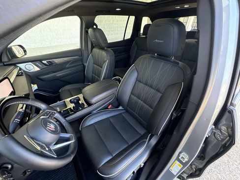 Certified 2025 Buick Enclave Avenir w/ Super Cruise Package AWD/4WD image 20