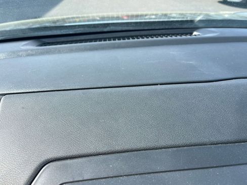 Used 2025 Nissan Sentra SV image 17