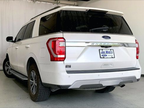 Used 2018 Ford Expedition XLT w/ Equipment Group 202A RWD image 5