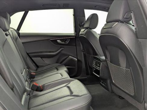 Used 2022 Audi Q8 Premium Plus w/ Premium Plus Package image 19