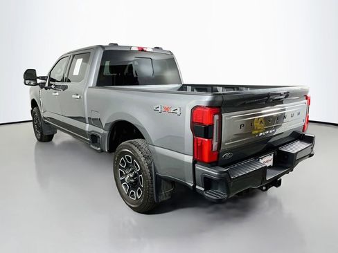 Used 2024 Ford F250 Platinum AWD/4WD image 9