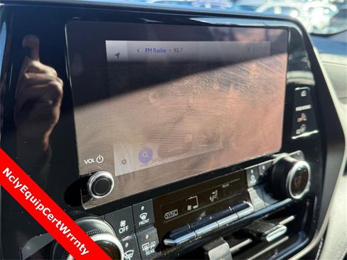 Used 2023 Toyota Highlander L image 27
