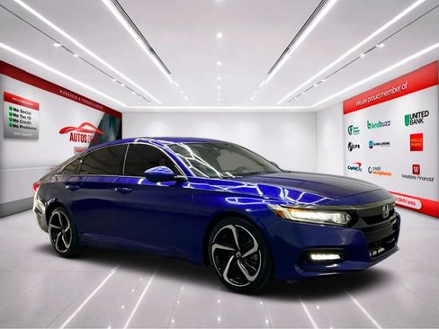 Used 2019 Honda Accord Sport image 2