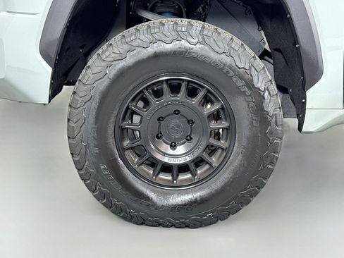 Used 2022 Toyota Tundra SR5 w/ TRD Off-Road Package AWD/4WD image 9