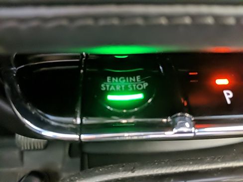 Certified 2022 Lincoln Nautilus Reserve image 24