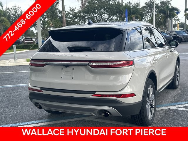 Used 2022 Lincoln Corsair Reserve w/ Equipment Group 201A FWD image 6