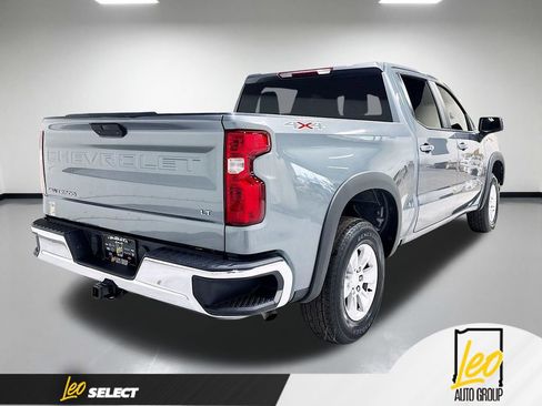 Used 2021 Chevrolet Silverado 1500 LT AWD/4WD image 8