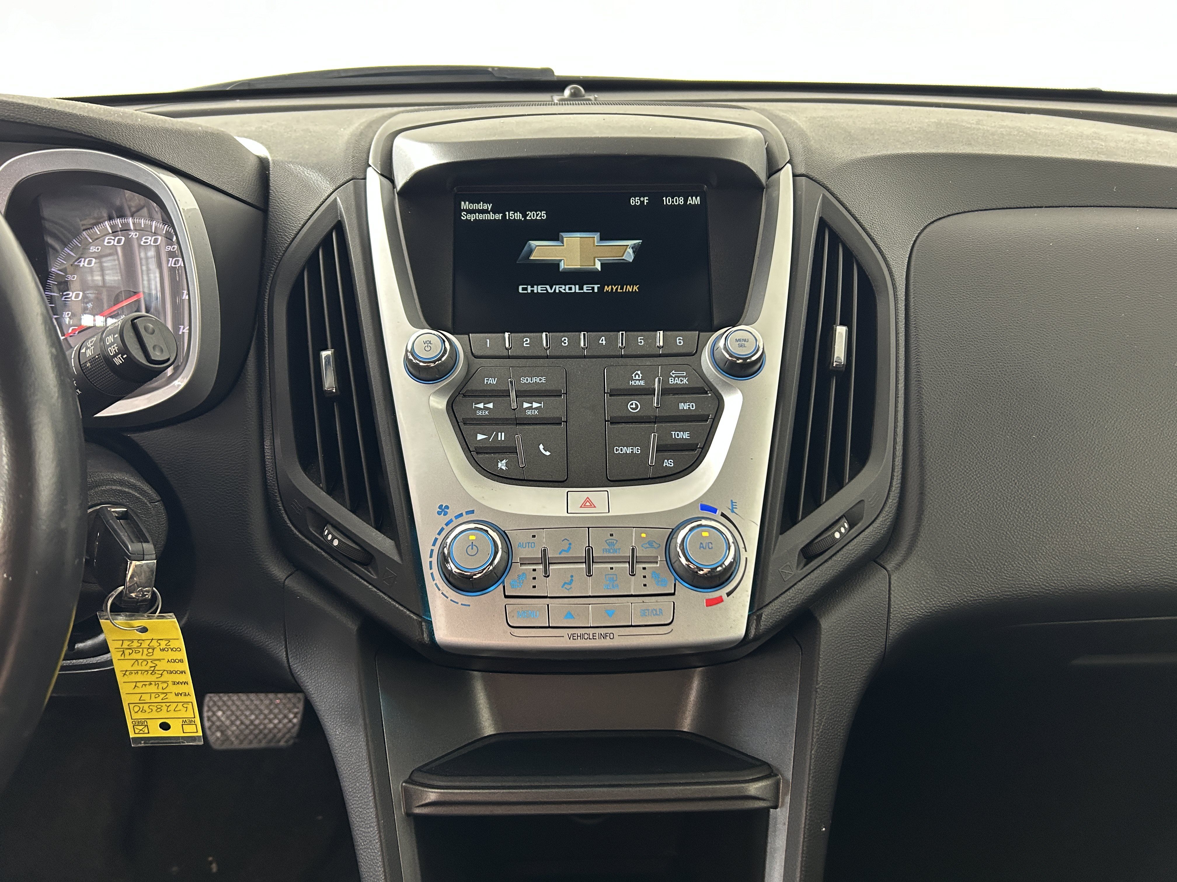 Used 2017 Chevrolet Equinox LT w/ Midnight Edition AWD/4WD image 17