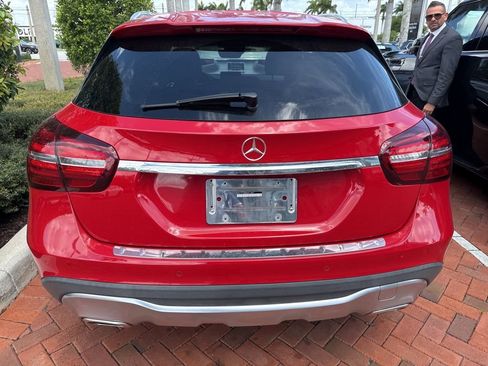Used 2019 Mercedes-Benz GLA 250 4MATIC image 9