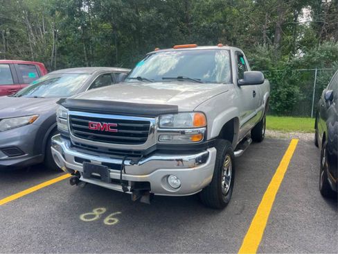 Used 2006 GMC Sierra 2500 SLE w/ Snow Plow Prep Package AWD/4WD image 1