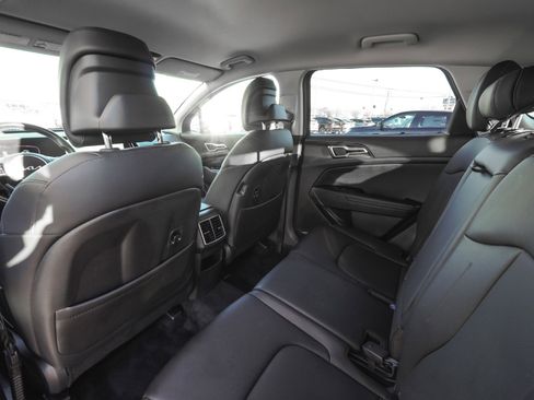 Used 2024 Kia Sportage EX image 33