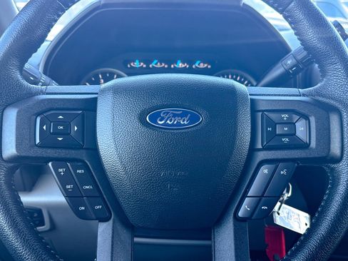 Used 2015 Ford F150 XLT w/ Equipment Group 301A Mid image 39