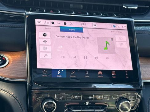 New 2025 Jeep Grand Cherokee Summit image 15