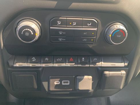 Used 2022 Chevrolet Silverado 1500 Custom Trail Boss w/ Safety Confidence Package image 20