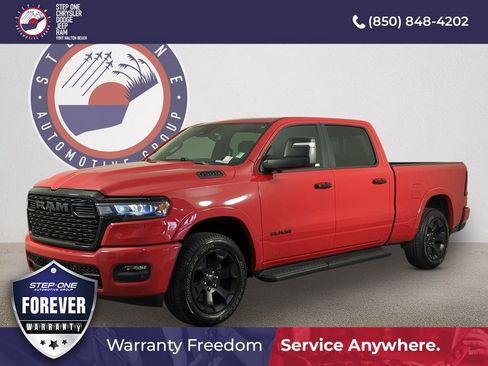 Used 2025 RAM 1500 Big Horn AWD/4WD image 2