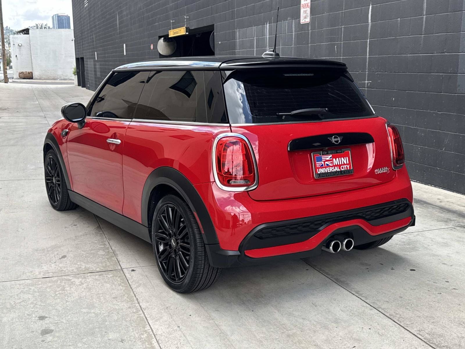 Used 2024 MINI Cooper S FWD image 3