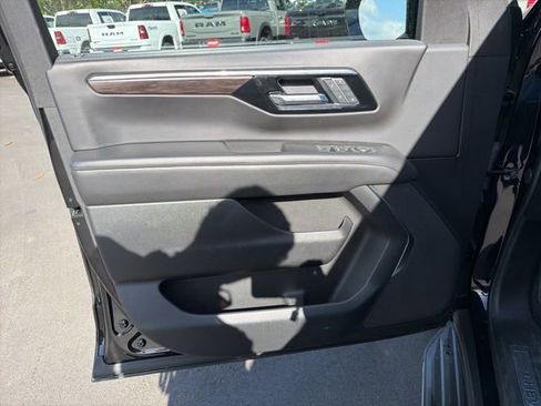 Used 2025 Chevrolet Tahoe LT image 18