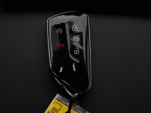 Certified 2024 Volkswagen Atlas SEL AWD/4WD image 32