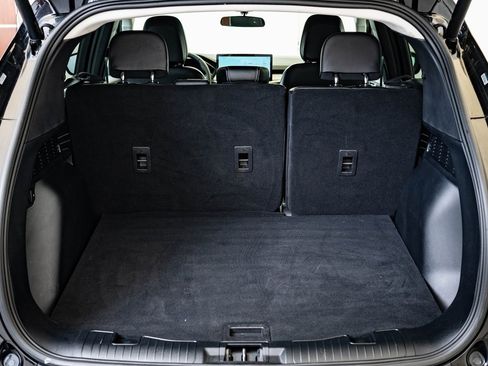 Used 2024 Ford Escape SE image 17