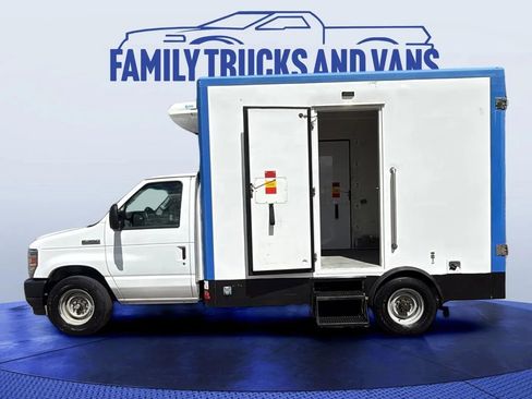 Used 2023 Ford E-350 and Econoline 350 Super Duty w/ Power Windows & Locks Group RWD image 2