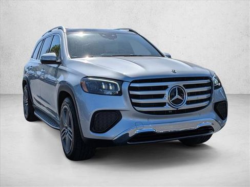 Certified 2024 Mercedes-Benz GLS 450 4MATIC image 3