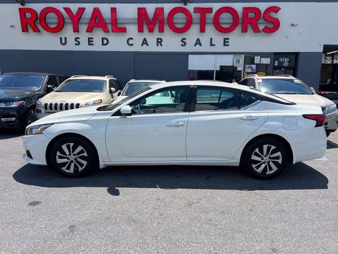 Used 2019 Nissan Altima 2.5 S FWD image 15